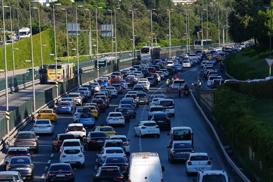 TÜİK açıkladı: Kasımda 183 bin taşıtın trafiğe kaydı yapıldı