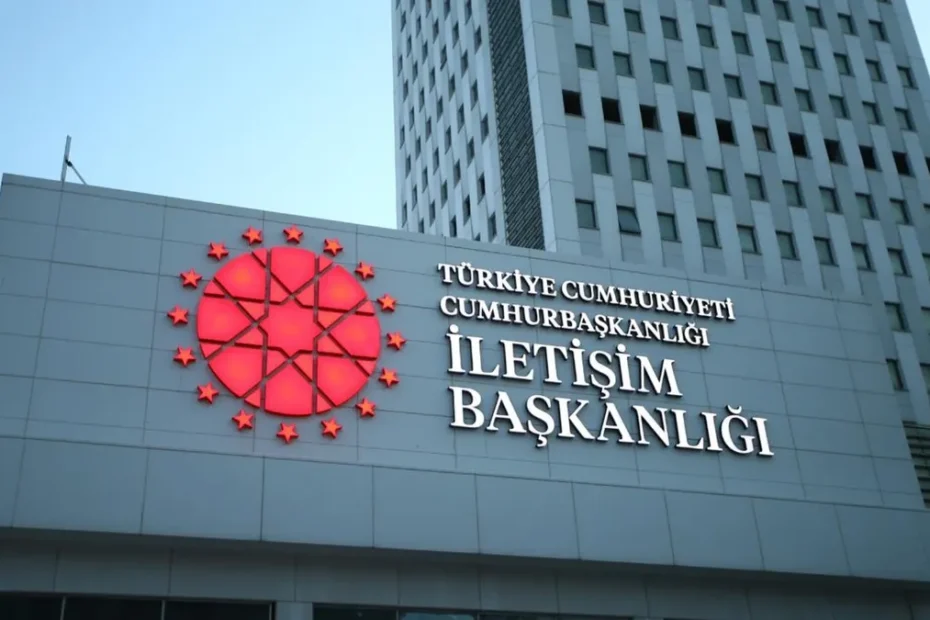 Hatay'da "enkaz alanları panellerle gizlendi" manipülasyonuna DMM'den açıklama