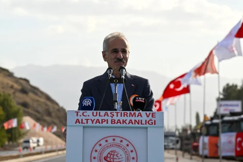 Türkiye'nin bölünmüş yol uzunluğu 30 bin km'yi aştı! Başkan Erdoğan törene katılacak