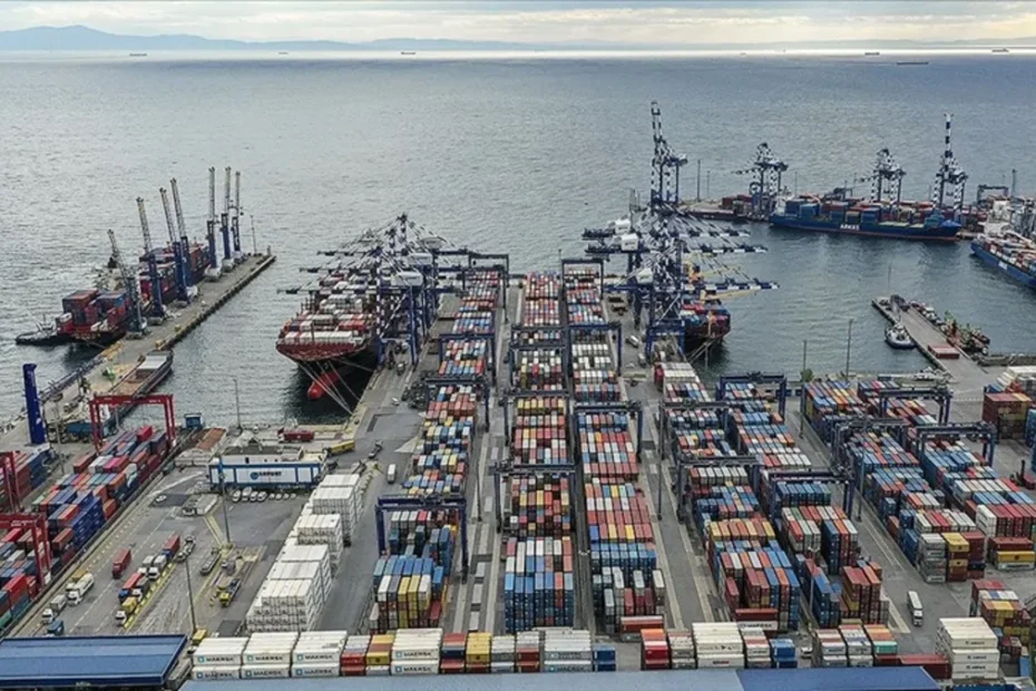 Türkiye ve Polonya 15 milyar dolarlık ticaret hacmine odaklandı