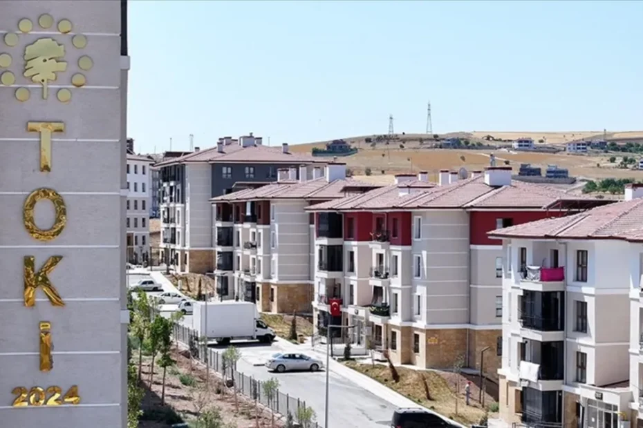 TOKİ 500 BİN KONUT KURA ÇEKİMİ! Ankara için beklenen tarih açıklandı! İşte ilçe ilçe dağılım...