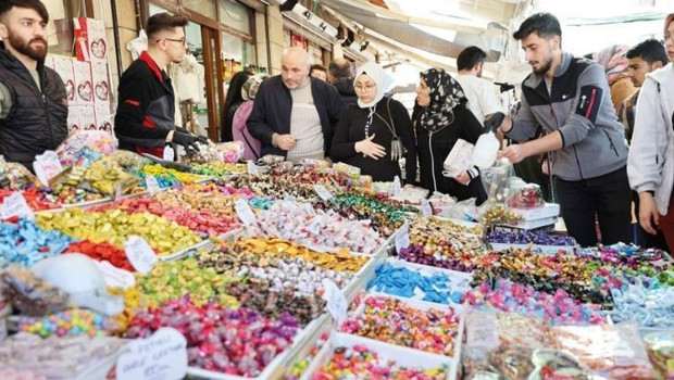 Şeker ve tatlıda merdiven altına dikkat