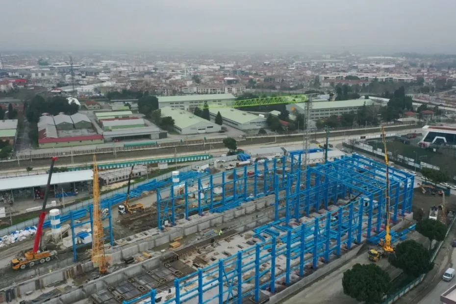 Bakan Uraloğlu duyurdu: Türkiye’de bir ilk! Hızlı tren fabrikası bu yıl hizmete açılacak