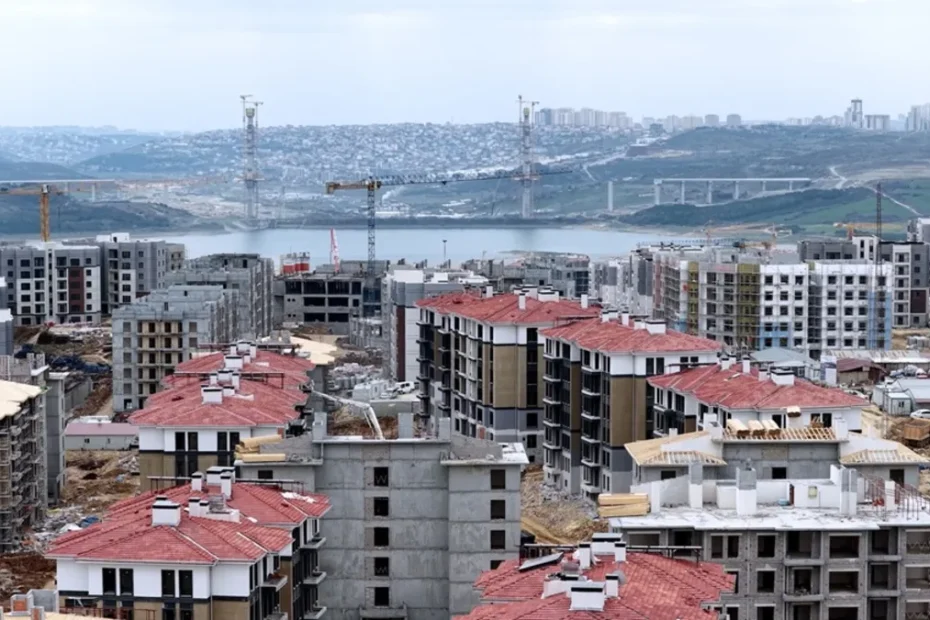 Bakan Kurum'dan 'İlk Evim' paylaşımı: İstanbul'da 150 bin vatandaşımız daha sağlam binalarda oturacak