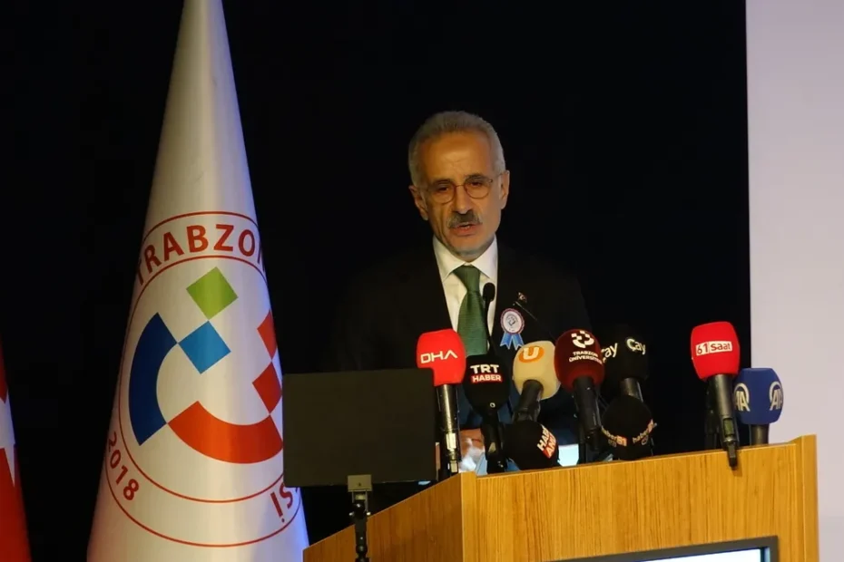 Bakan Uraloğlu tarih verdi: Trabzon Havalimanı'nın temeli atılacak