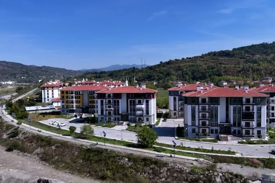 Bakan Kurum'dan Zonguldak TOKİ paylaşımı: Kira öder gibi ev sahibi oldular