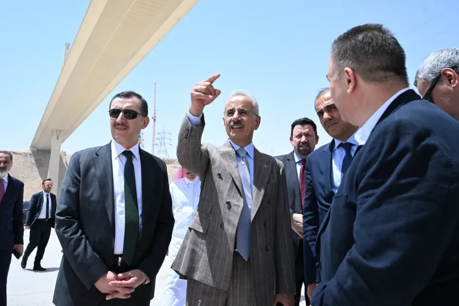 Türkiye'den hızlı tren ile gidilebilecek! Bakan Uraloğlu yerinde inceleme yaptı
